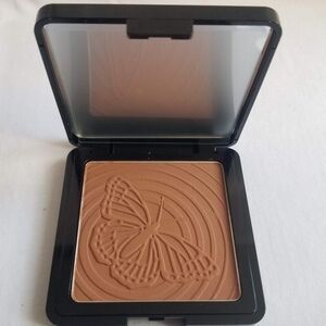 Whats Up Beauty - Wind Dancer Pressed Setting Powder - Deep